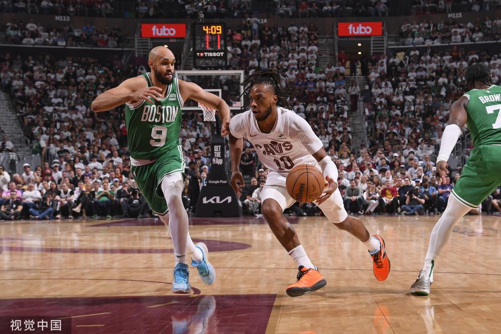 首届学生 首届学生